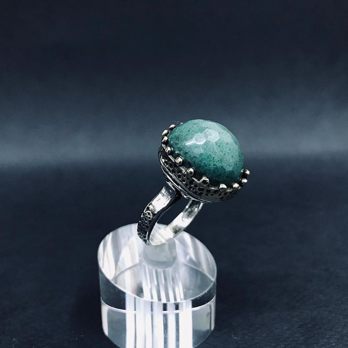 KÖKZÜMRÜT DOĞAL TAŞ KADIN YÜZÜĞÜ